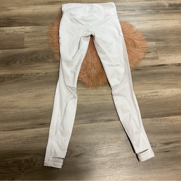 ALO yoga White High Waist Coast Legging Size S - Picture 7 of 13
